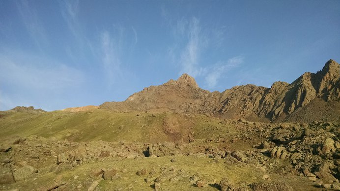 Wetterhorn Peak's southeast flank